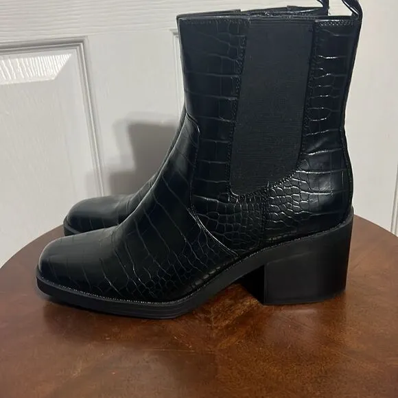 🔥🔥 Bleecker &amp; Bond Leather Croc Square Toe Boots - Women Sz 11M - Worn Once!!!