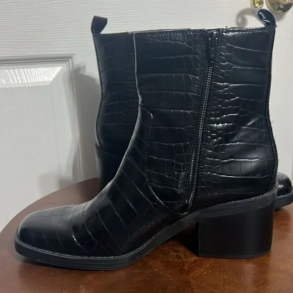 🔥🔥 Bleecker &amp; Bond Leather Croc Square Toe Boots - Women Sz 11M - Worn Once!!!
