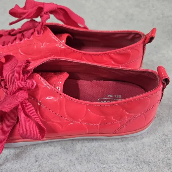 🐢 COACH Suzzy Patent Sneakers w/ ribbon laces. Super Cute! Size 8