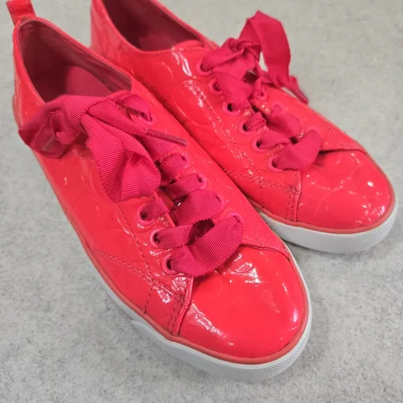 🐢 COACH Suzzy Patent Sneakers w/ ribbon laces. Super Cute! Size 8