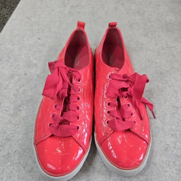 🐢 COACH Suzzy Patent Sneakers w/ ribbon laces. Super Cute! Size 8