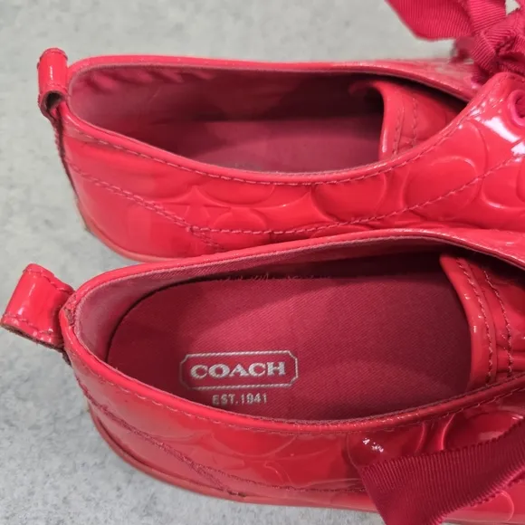 🐢 COACH Suzzy Patent Sneakers w/ ribbon laces. Super Cute! Size 8