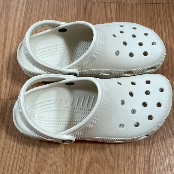 ❤️ Crocs Classic Clog Shoes Men’s Size 6/Women’s Size 8 NWT