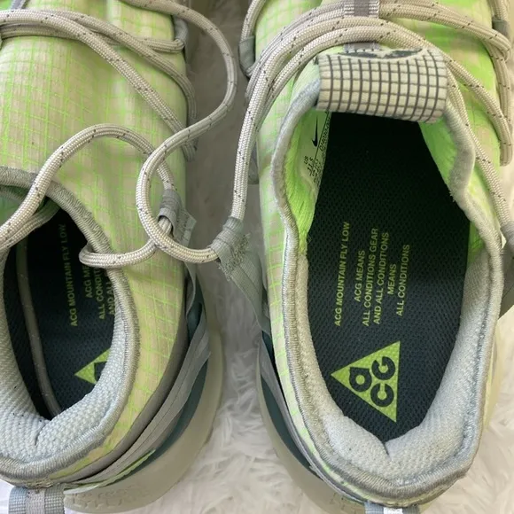 -Nike ACG Mountain Fly Low,Men’s Light Green/Grey,Short top Sneakers. Siz…