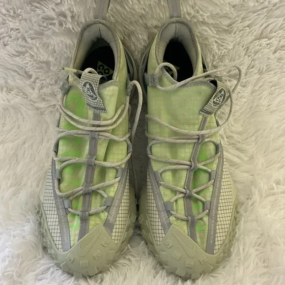 -Nike ACG Mountain Fly Low,Men’s Light Green/Grey,Short top Sneakers. Siz…