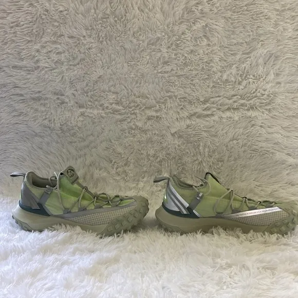 -Nike ACG Mountain Fly Low,Men’s Light Green/Grey,Short top Sneakers. Siz…