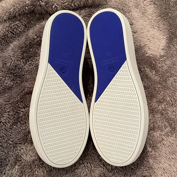 🆕 Rothy’s Kids Navy Flames Slip-On Sneakers Size 3 *Retired Color/Design*