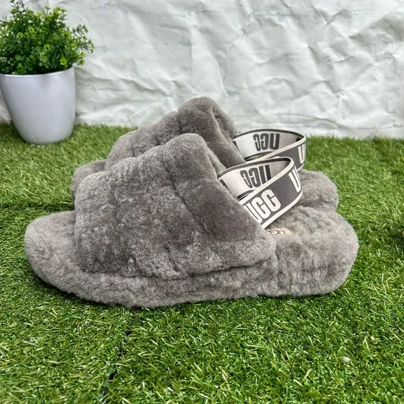 - UGG🔴Fluff yeah grey slippers 9
