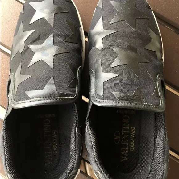 🔥 Valentino Garavani Slip-on Black Sneakers