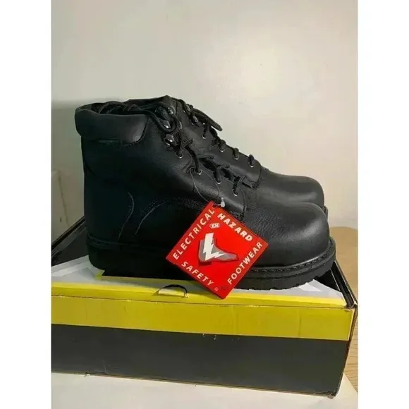 1282. Leheigh Safety Shoes- US 9 Men's