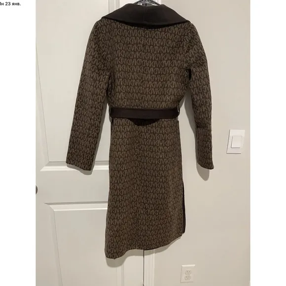 $425 Michael Kors Women's Brown Wool Blend Logo Jacquard Wrap Coat Size M