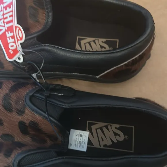 #43❤️ BNWT VANS CLASSIC CALF HAIR SLIP ON SNEAKERS