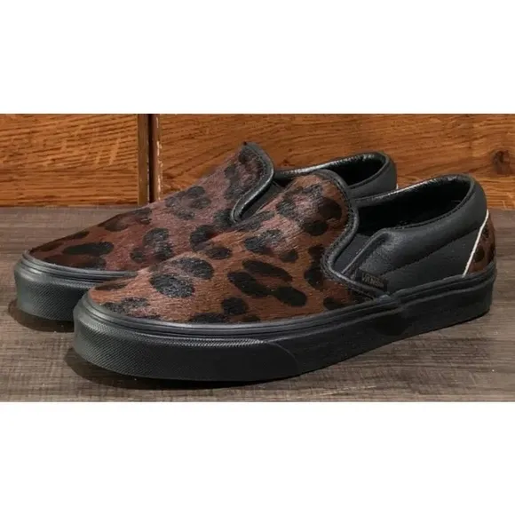 #43❤️ BNWT VANS CLASSIC CALF HAIR SLIP ON SNEAKERS