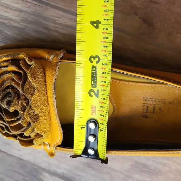 7/7.5 Spring Step L' Artiste Dezi Mustard Yellow Floral Detail Leather Flats