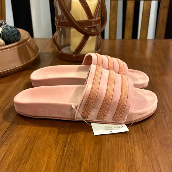 Adidas Adilette slides sandals shoes raw pink new DB0159 Women’s sizes velvet