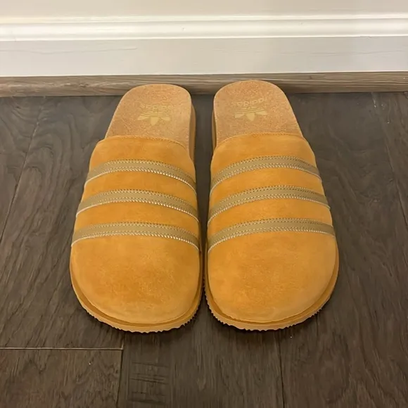 Adidas Adimule shoes slippers slides Mules new GY2555 brown Mens Size 11