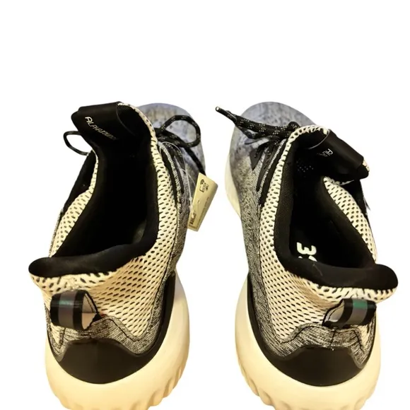 adidas AlphaBounce Engineered Mesh Core Gray- Size 10 Mens- NWT