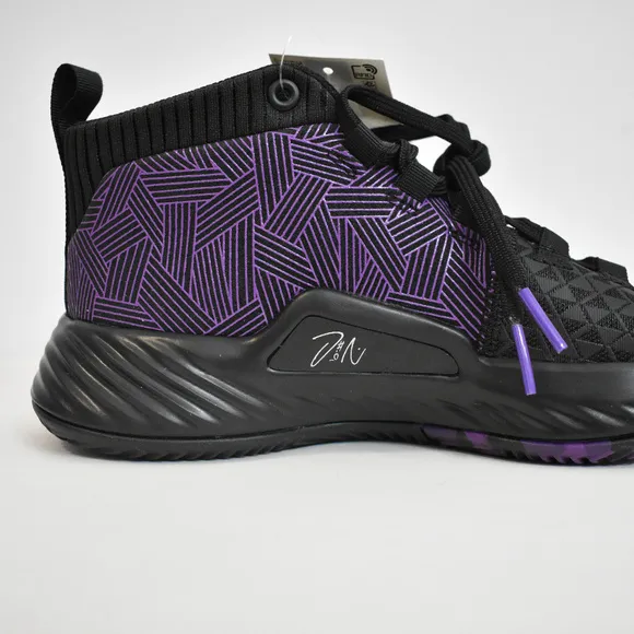 Adidas Dame 5 J Black Panther Basketball size 4