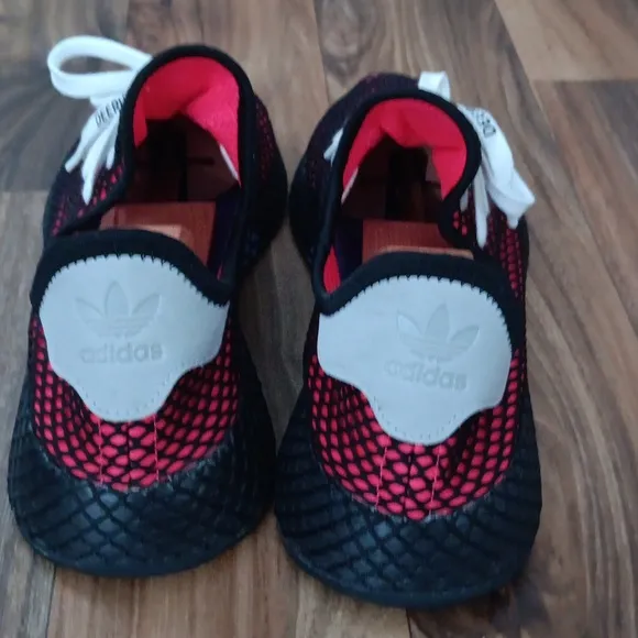 Adidas Deerupt Sneakers