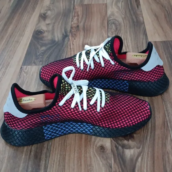 Adidas Deerupt Sneakers