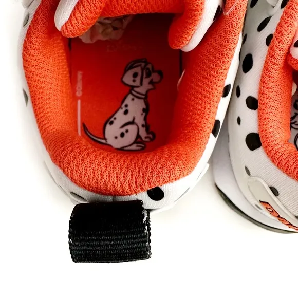 Adidas Disney 101 Dalmatians ActivePlay Sneakers Kids Size 9K Active Play