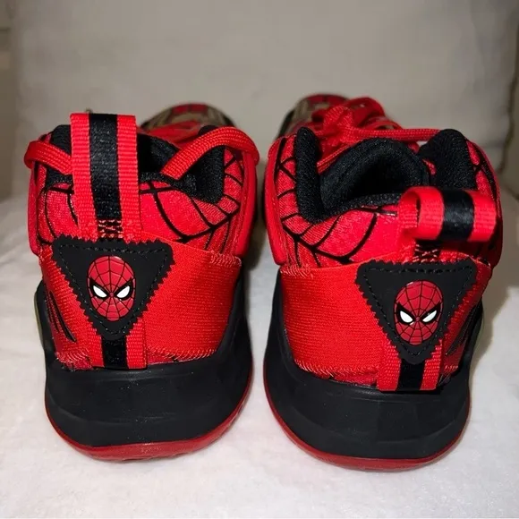 Adidas Donovan Mitchell D.O.N Issue #3 Spiderman GS Unreleased Youth Sz 5