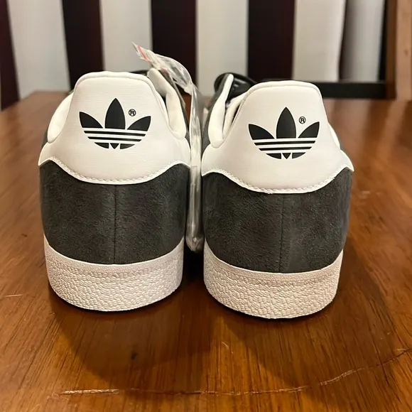 Adidas Gazelle shoes sneakers BB5480 new grey Mens Size 11.5