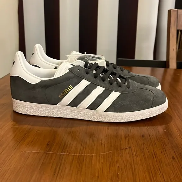 Adidas Gazelle shoes sneakers BB5480 new grey Mens Size 11.5