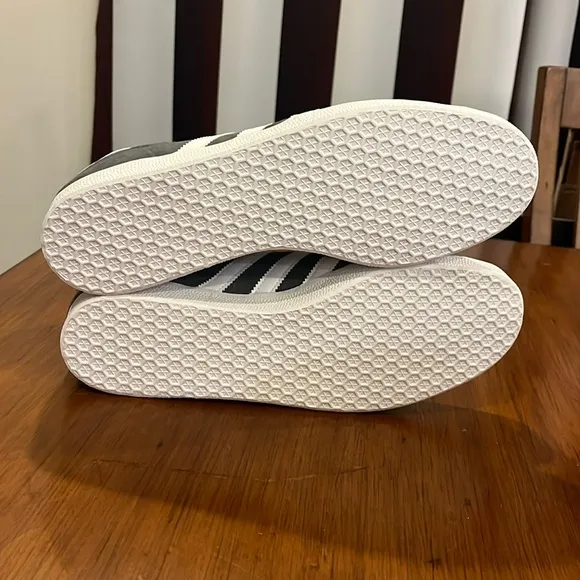 Adidas Gazelle shoes sneakers BB5480 new grey Mens Size 11.5