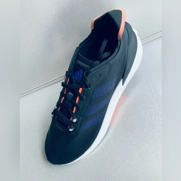 Adidas Men’s Sneaker