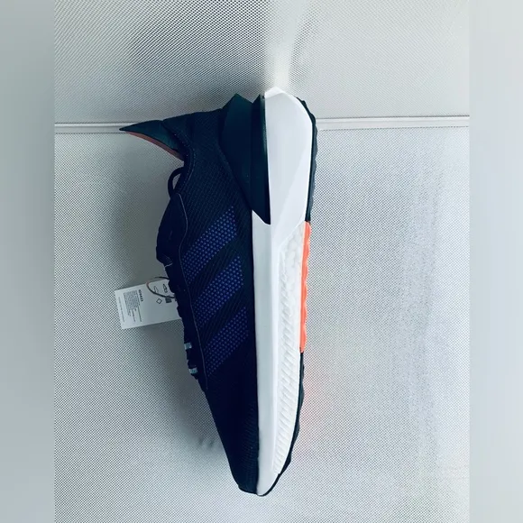 Adidas Men’s Sneaker