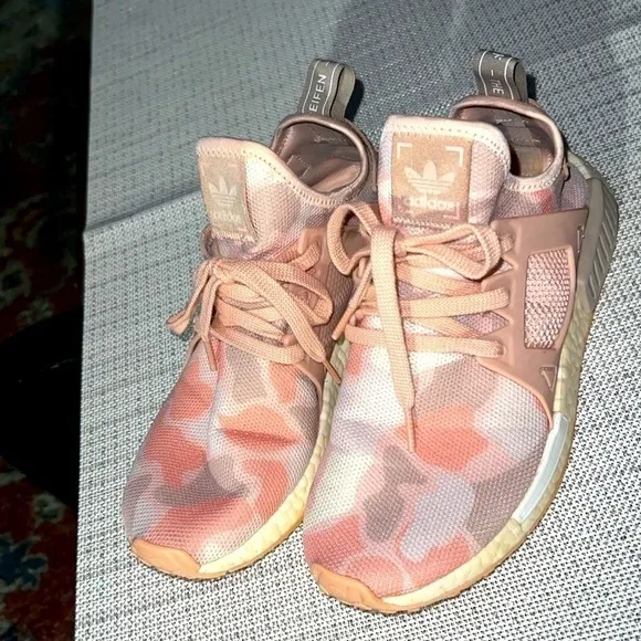 Adidas NMD pink camo sneakers size39.5 EUR IT SAYS 7.5, they run big like 8.5 US