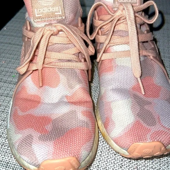 Adidas NMD pink camo sneakers size39.5 EUR IT SAYS 7.5, they run big like 8.5 US