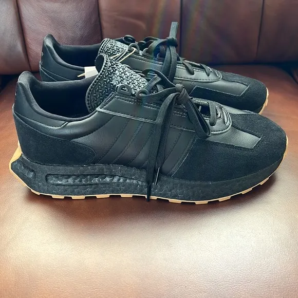 ADIDAS ORIGINALSMen's Retropy E5 Casual Sneakers
