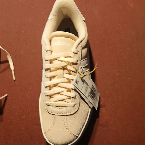 Adidas Pink Leather And Suede Sneakers Size 6 ..NWT Retail 85.00.