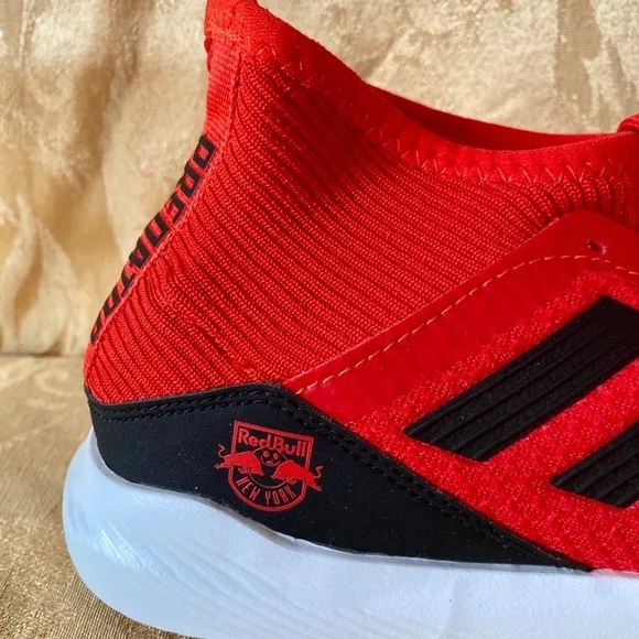 Adidas Predator Red Bulls edition red trainers sneakers Adidas Limited Edition 8
