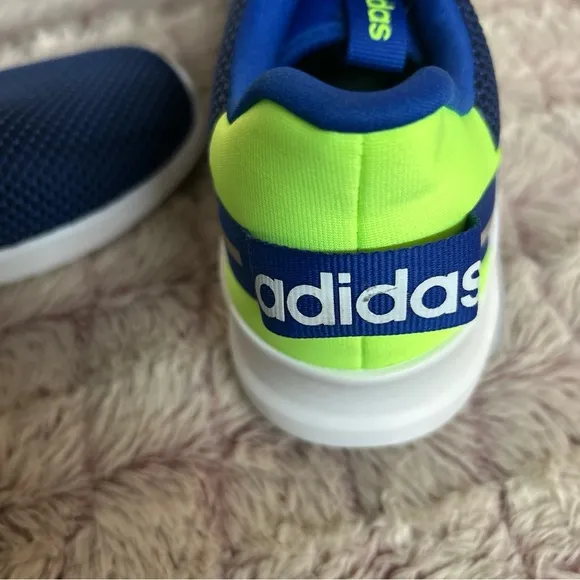 ADIDAS Racer kids Sneakers size 6.5