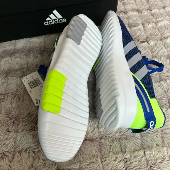 ADIDAS Racer kids Sneakers size 6.5