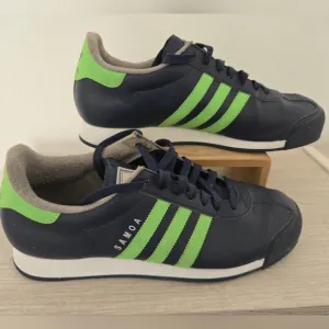 Adidas Samba Shoes Mens Size 10.5 navy blue and green sneakers
