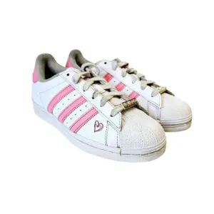 Adidas Superstar White Pink‎ Heart Detail Sneakers Athletic Shoes Girls 4 School