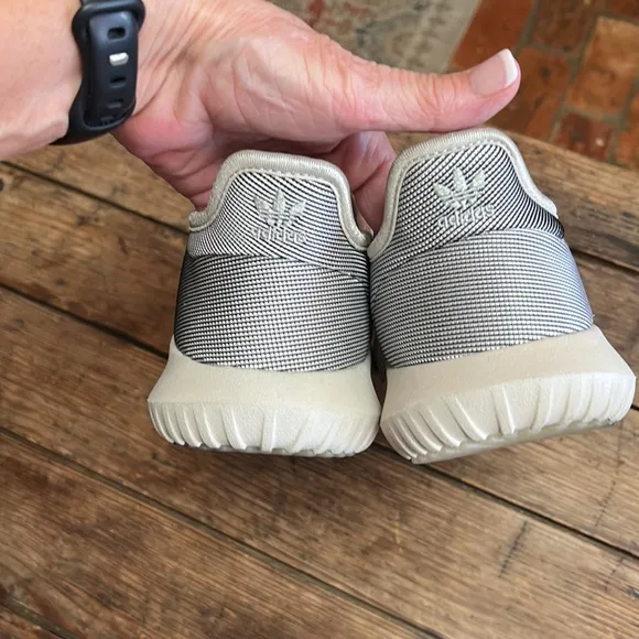 ADIDAS Tubular Shadow Platinum Metallic Trainers Shoes sz6