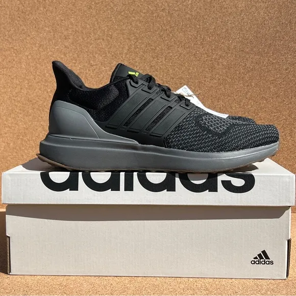 Adidas ubounce Black and Gray Sneakers men’s size 9