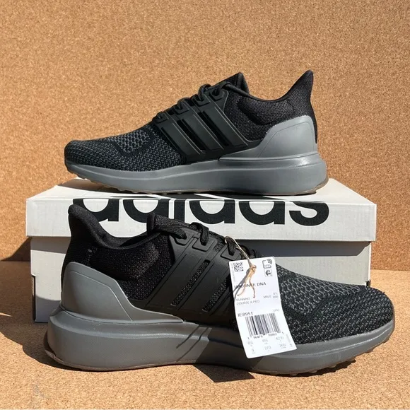 Adidas ubounce Black and Gray Sneakers men’s size 9