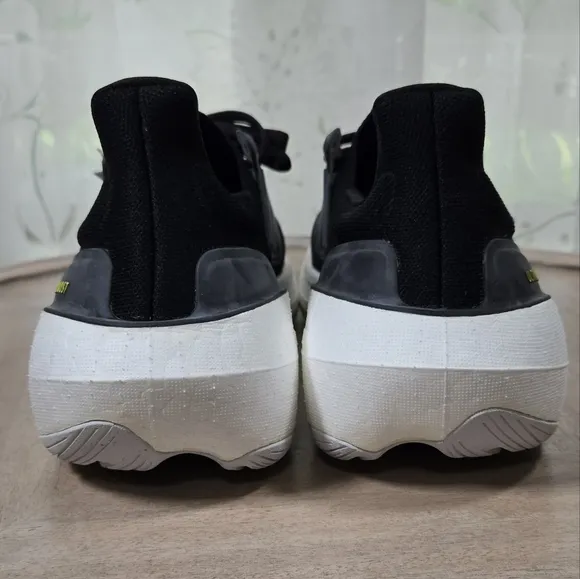 Adidas Ultraboost Light Shoes Size 10, Adidas Black and White Mens Sneakers