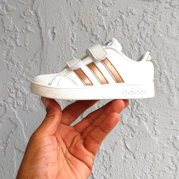 Adidas Unisex Kids Baseline Sneakers White Gold DB2755 Hook &amp; Loop Shoes (8K)