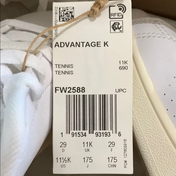 Adidas White Advantage Sneakers Kids sz 11.5