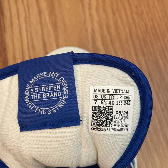 Adidas White and Blue Sneakers men’s 7