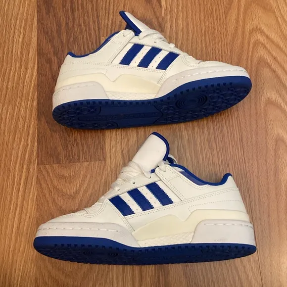 Adidas White and Blue Sneakers men’s 7