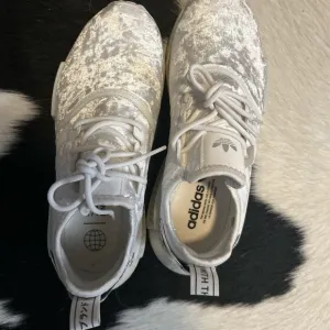 Adidas White and Silver Sneakers