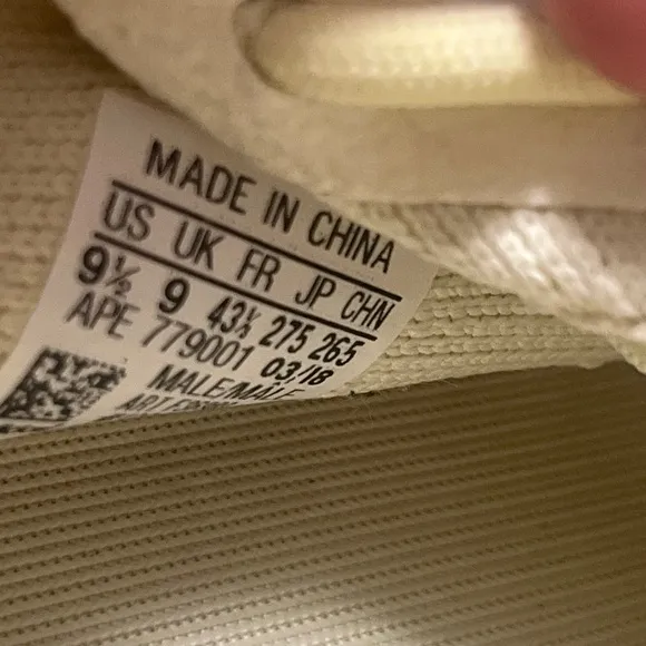 Adidas Yeezy Boost 350 V2 Butter Size 9.5Used (No Box)  Light Yellow